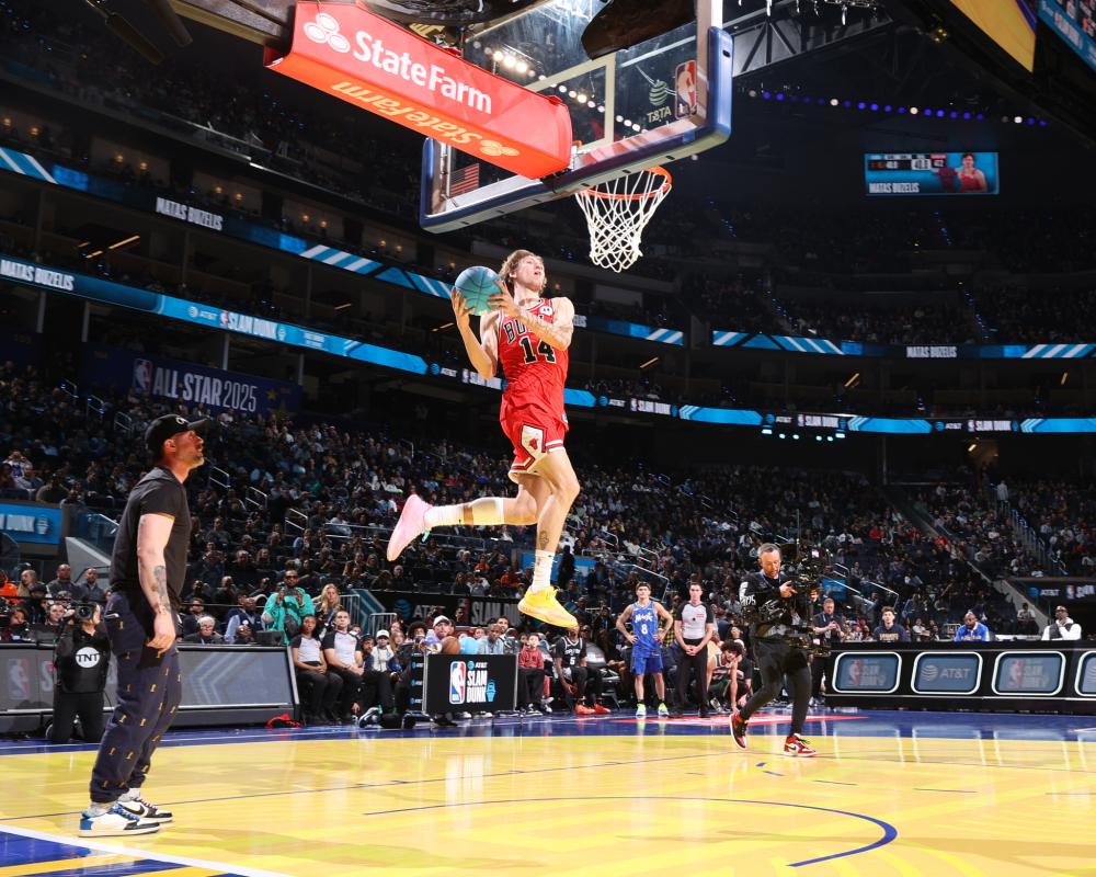 仍需与多名 仍需与多名